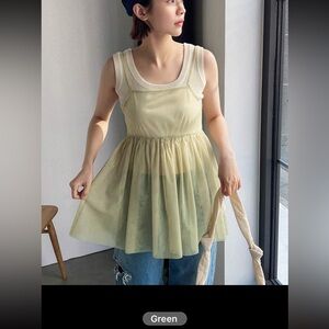 NWT SHEIN friful
Summer solid color, splice, ruffle hand camisole top